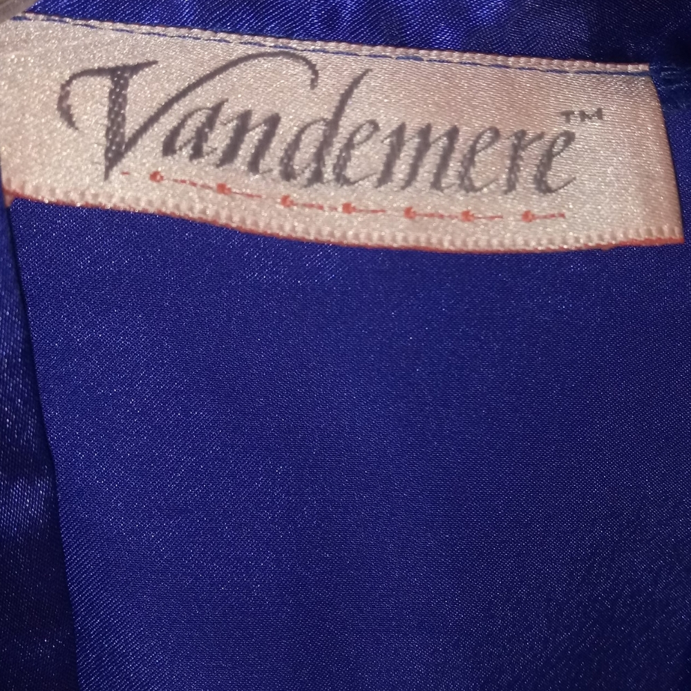 VANDEMERE WOMEN'S ROBE - Picture 4 of 12